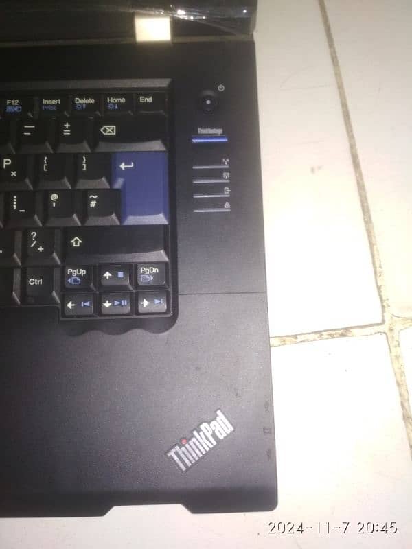 lenevo thinkpad laptop 7