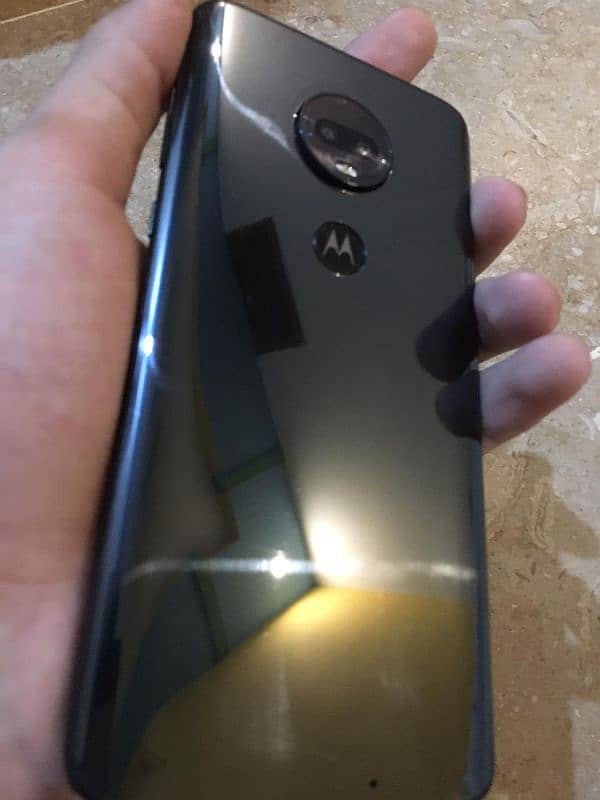 Moto g7 4/64 0