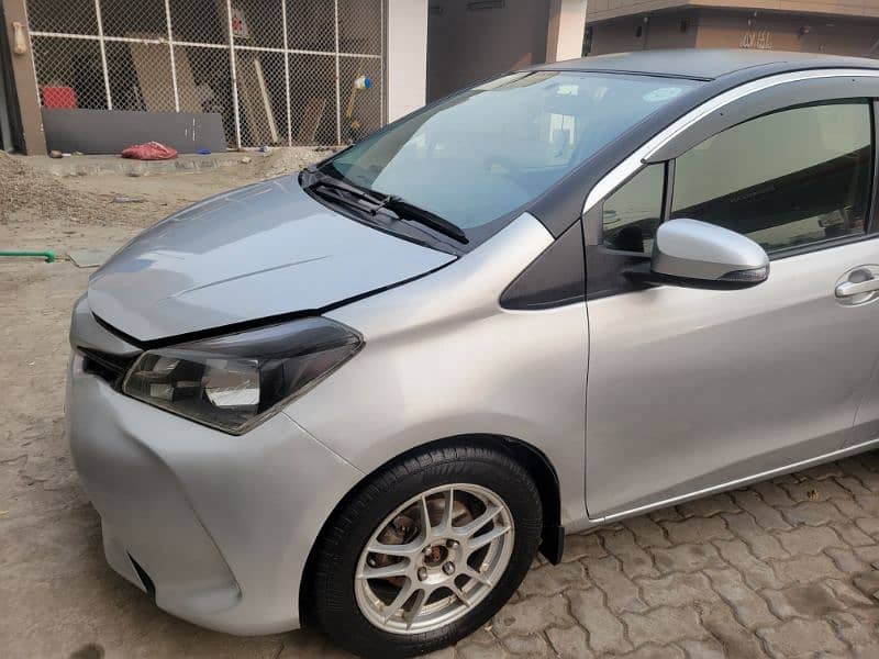 Toyota Vitz 2016 1