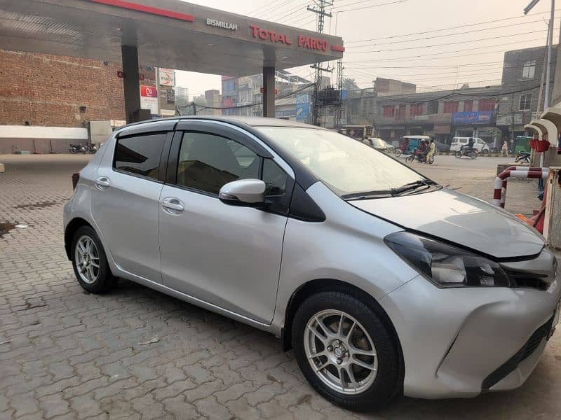 Toyota Vitz 2016 5