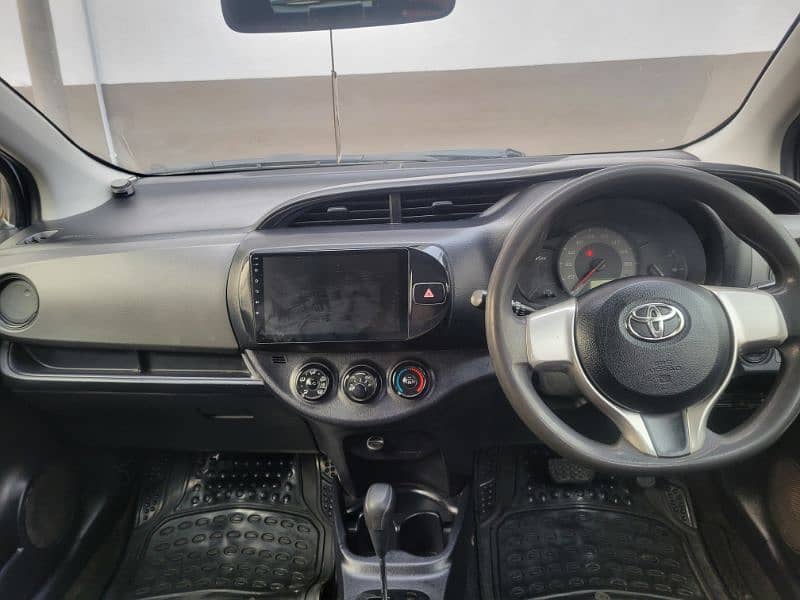 Toyota Vitz 2016 6