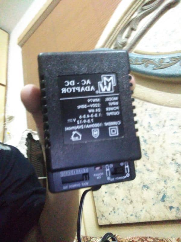 universal AC DC adapter 1