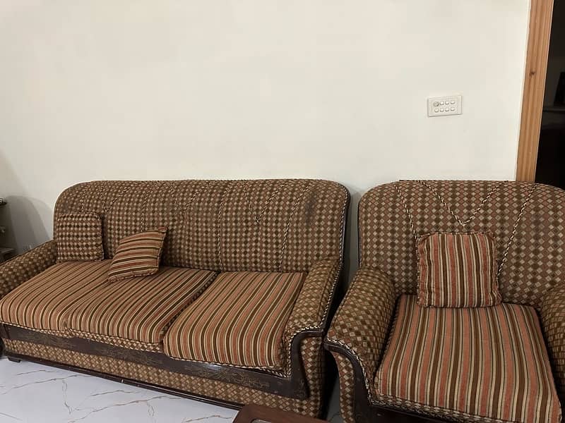 solid wooden  5 seater sofa set 1