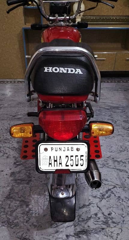 Honda CD70 2022 Model 2