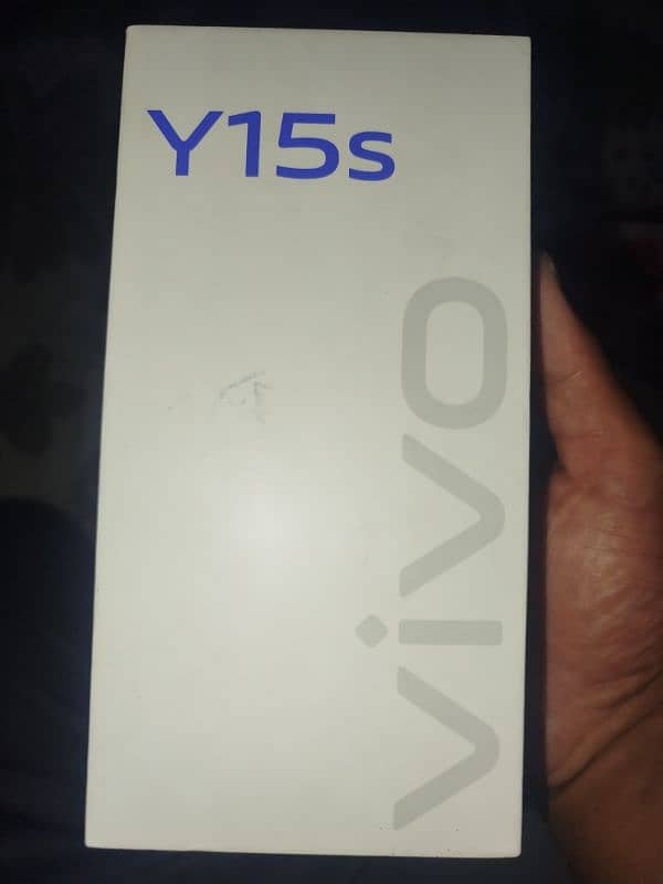 vivo y15s 4