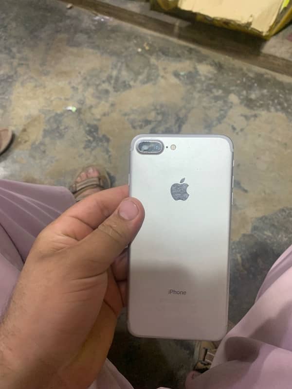 iPhone 7plus pta approved 1