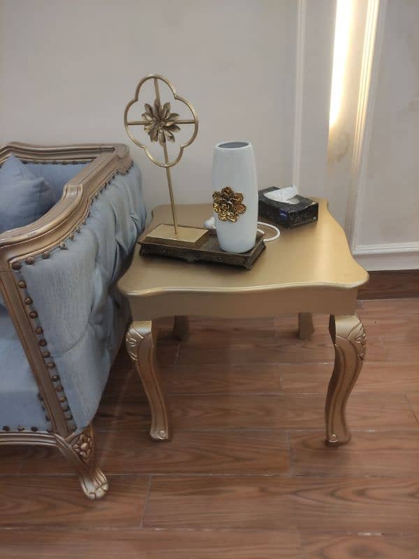 center table +3side  table 3