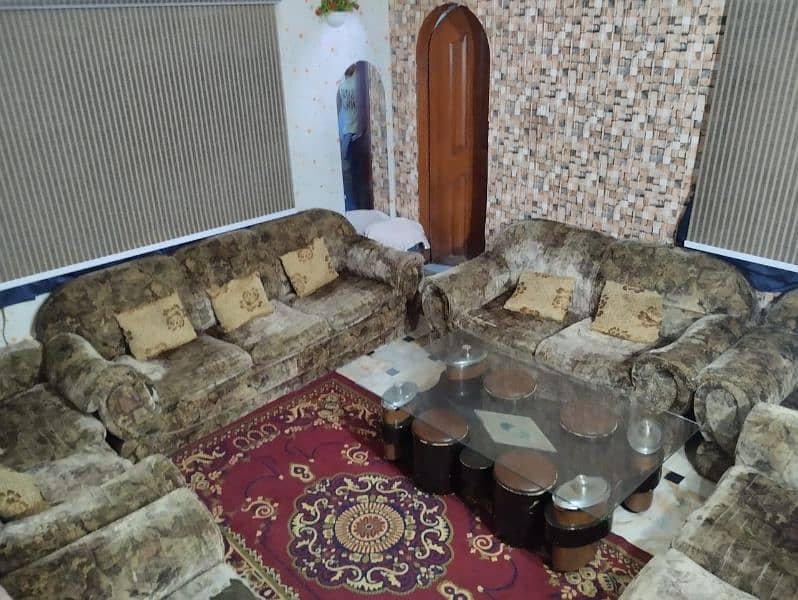 11 seater sofa's with center table 2