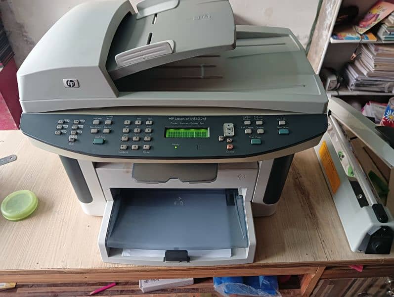 Hp LASER JET 1522NF 1