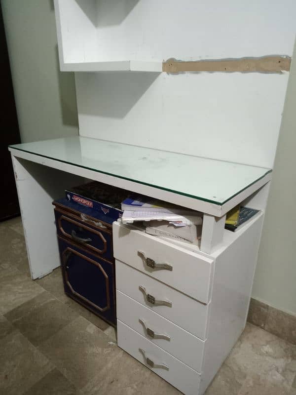 dressing table shishe ke sath 4