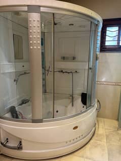 Bath Tub Jacuzzi fully loaded