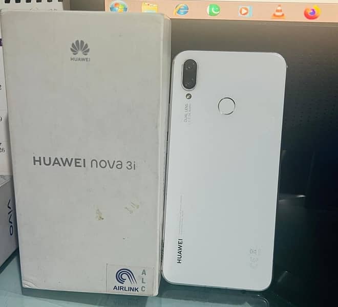 Huwaei nova 3i 4/128 0