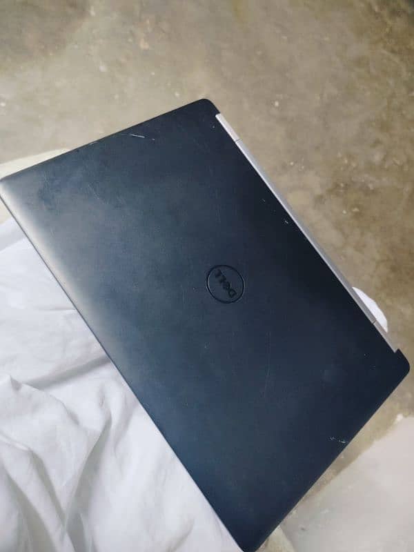 Dell Latitude 0