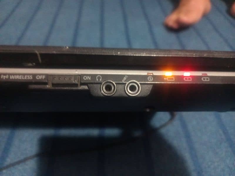 fujitsu Laptop good condition 4