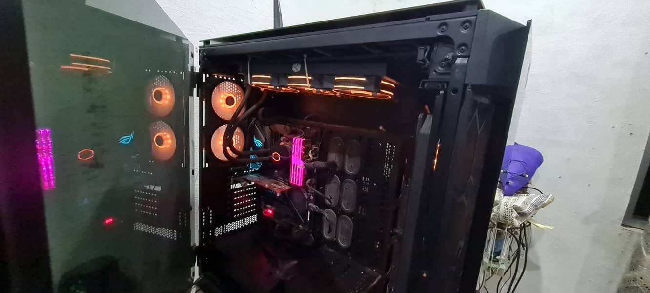 Obsidian 1000d Gaming pc Ryzen { 5900 } 18