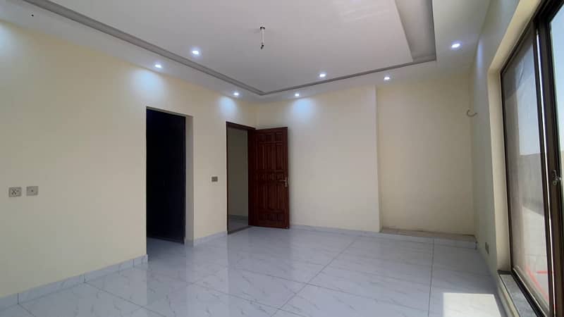 250sq yd 4 & 5 Bedrooms Luxury Villa FOR SALE. Adjacent to Jinnah Avenue, Easy access to Entrance facing GRAND MOSQUE. All facilities nearby and utilities present. 10