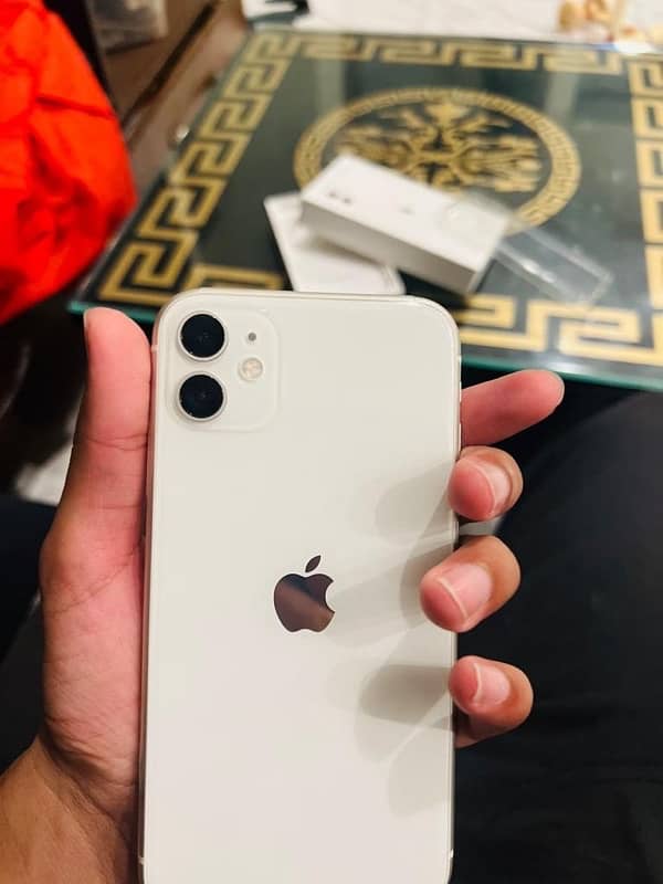 IPHONE 11 2