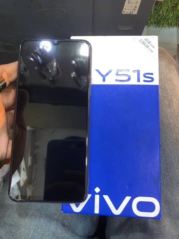 y51s 8gb 128gb good condition 1