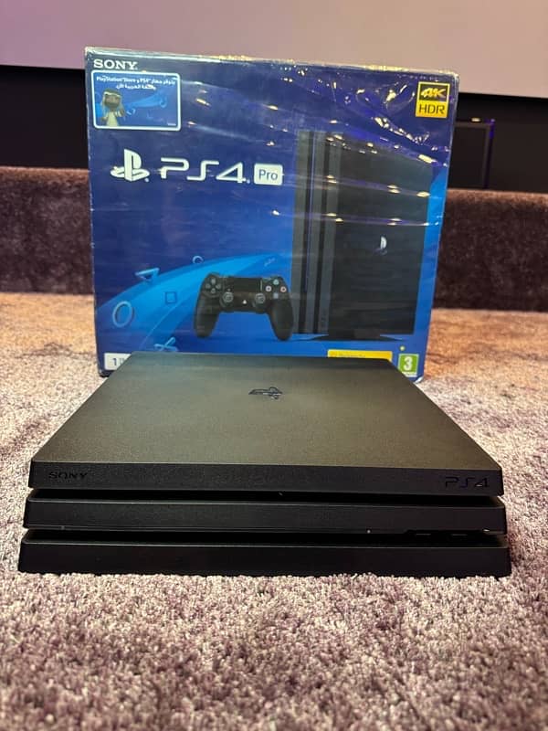 Ps4 pro 1TB 9