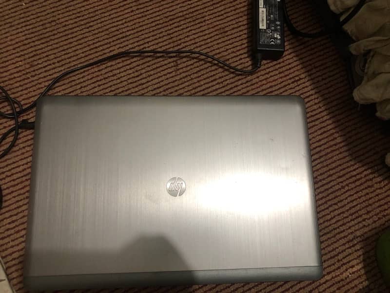 hp latop in goid condition 1