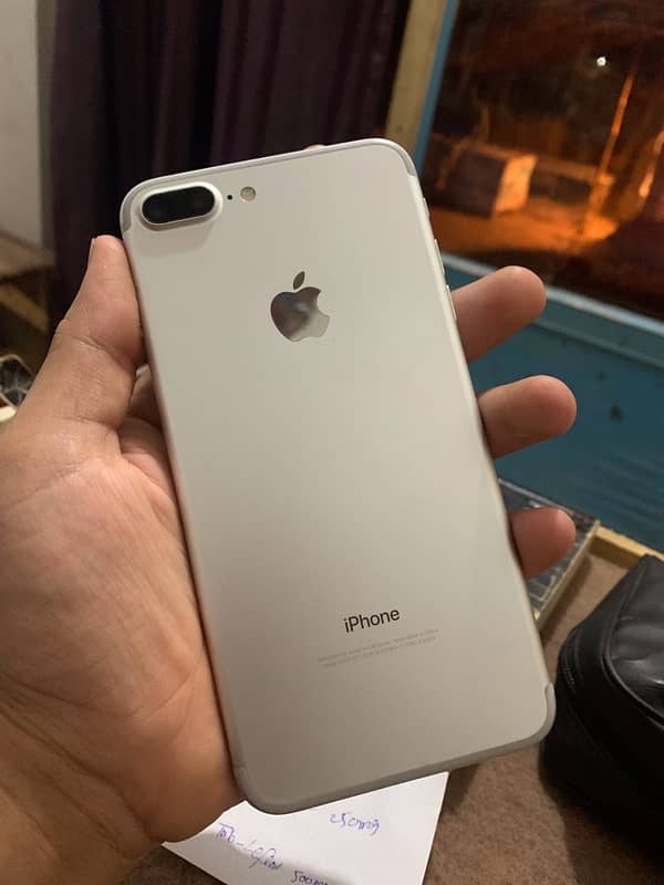 iPhone 7 Plus 1