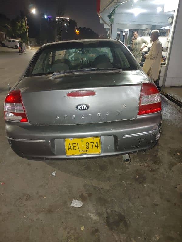 KIA Spectra 2003 1