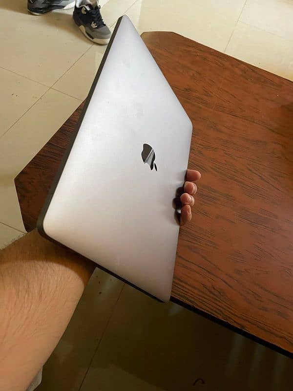 MacBook pro 2019 3