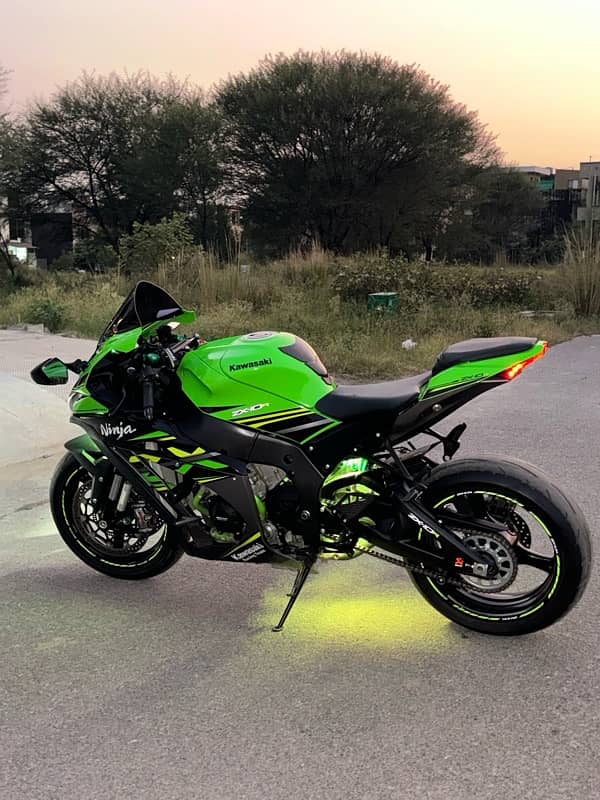 Kawasaki Zx10R 1