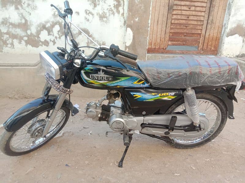 hi I am selling my new condition bike 5