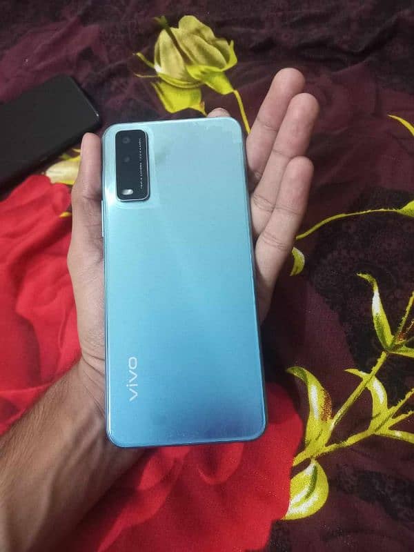 vivo y20s 4 128 all ok hai no open no repairs with box 0