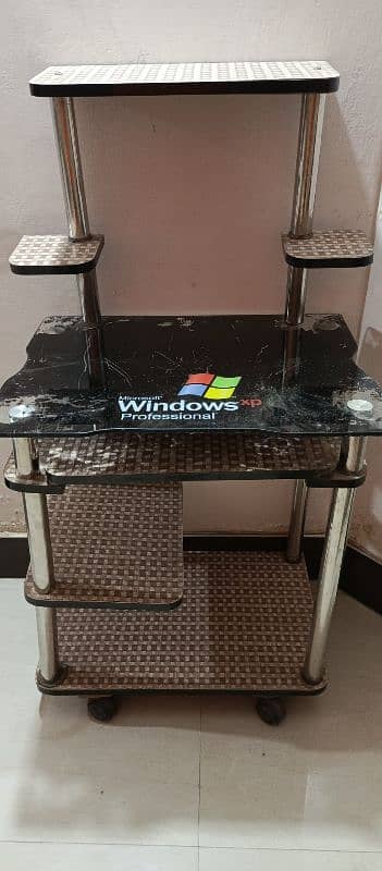 computer trolley for selling 1