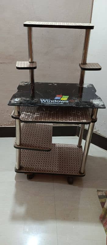 computer trolley for selling 4