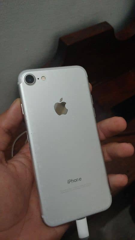 iPhone 7 128gb 0