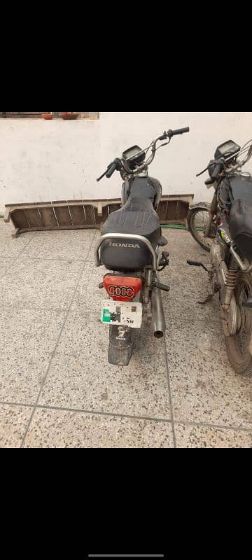 urjent sale honda70cc A18 model just wtsup call and msg 2