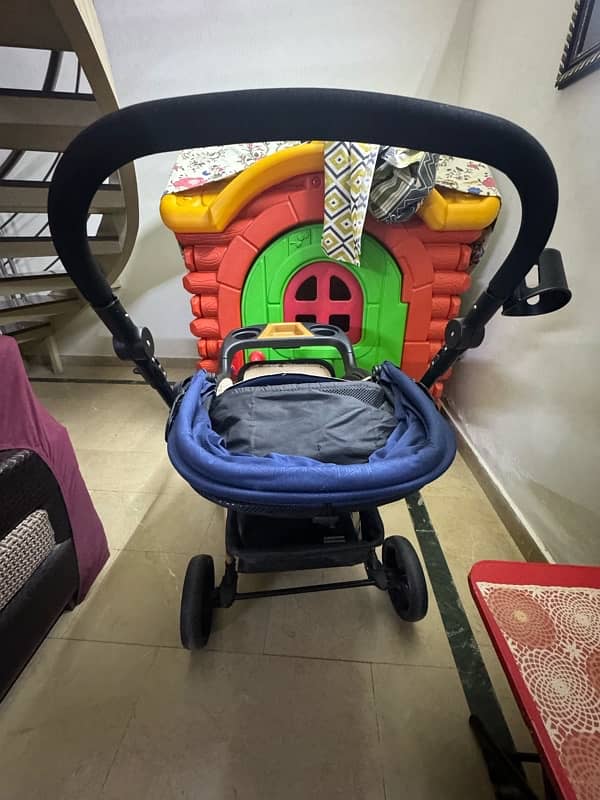 folable baby pram just like brand new 1