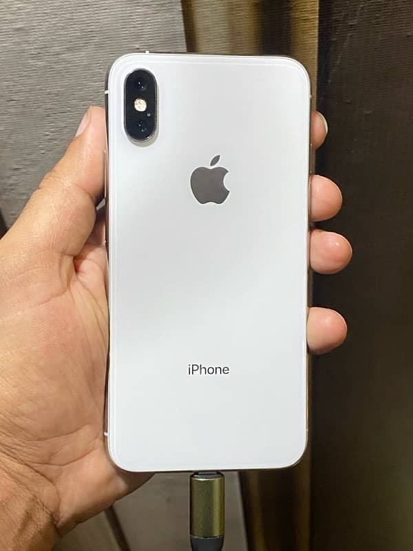 iPhone Xs 1