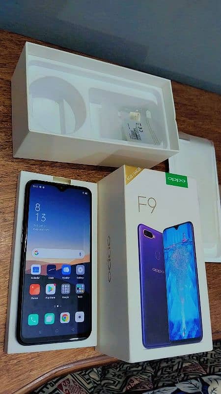 OPPO F9 (4GB-64GB) 0