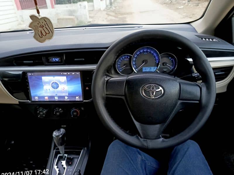 Toyota Corolla GLI 2016 Automatic 13