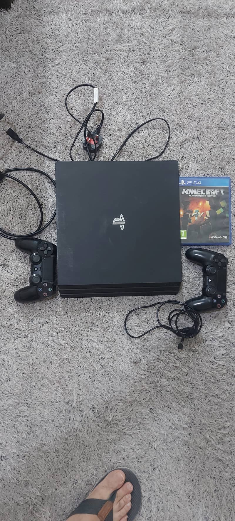 PS4 Pro 1 TB with original controller & mine craft CD 2