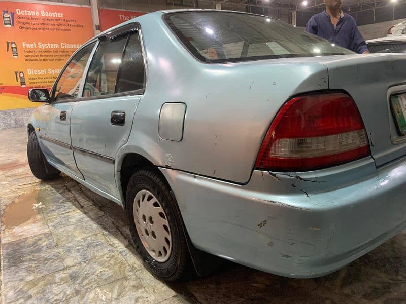 Honda city 2000 model 4