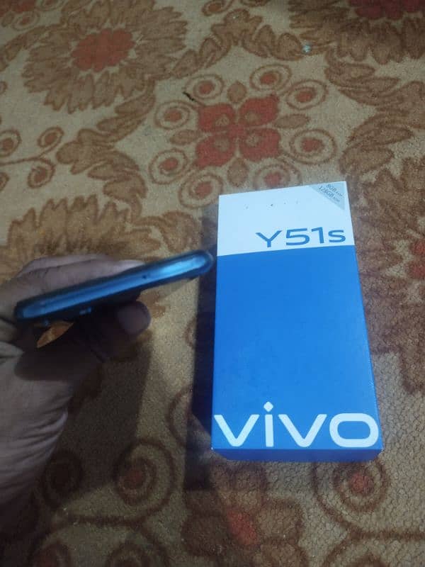 Vivo y51s 8gb+4gb and 128gb with box 17