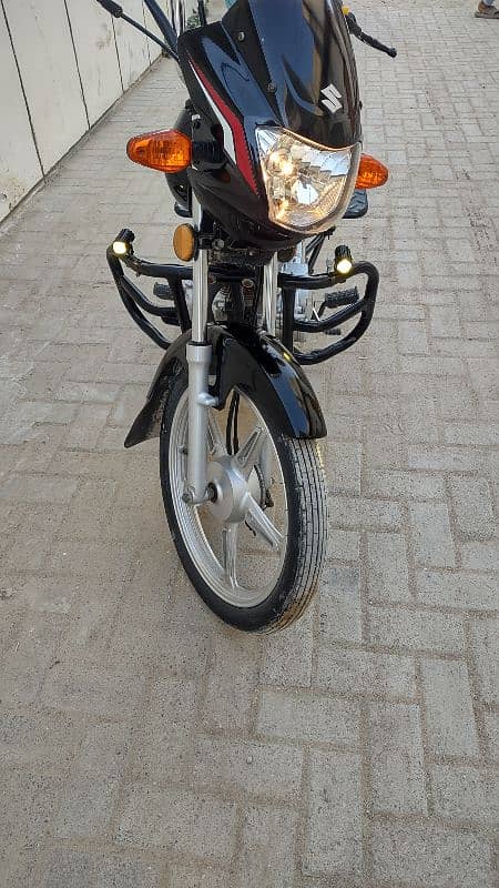 Suzuki GD 110S Karachi number 4