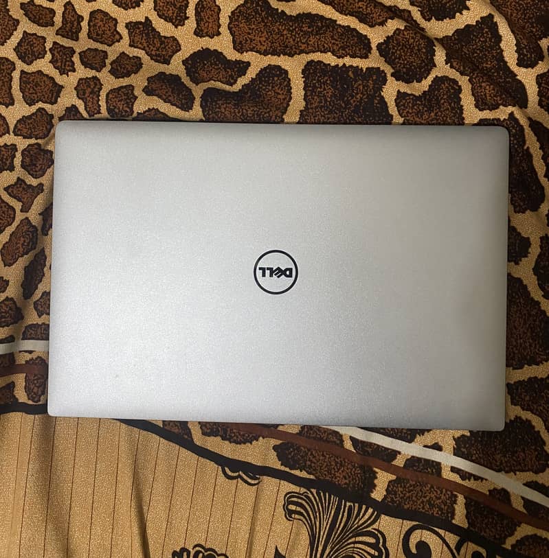 Dell Precision 5520 10/10 Condition with 4 GB Nvidia Graphics Crad 3