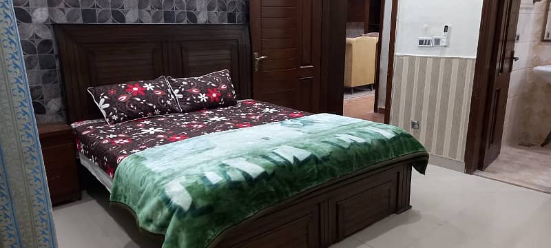 2 bed rom ful furnished safe & scour coupel allow bahria Town 5