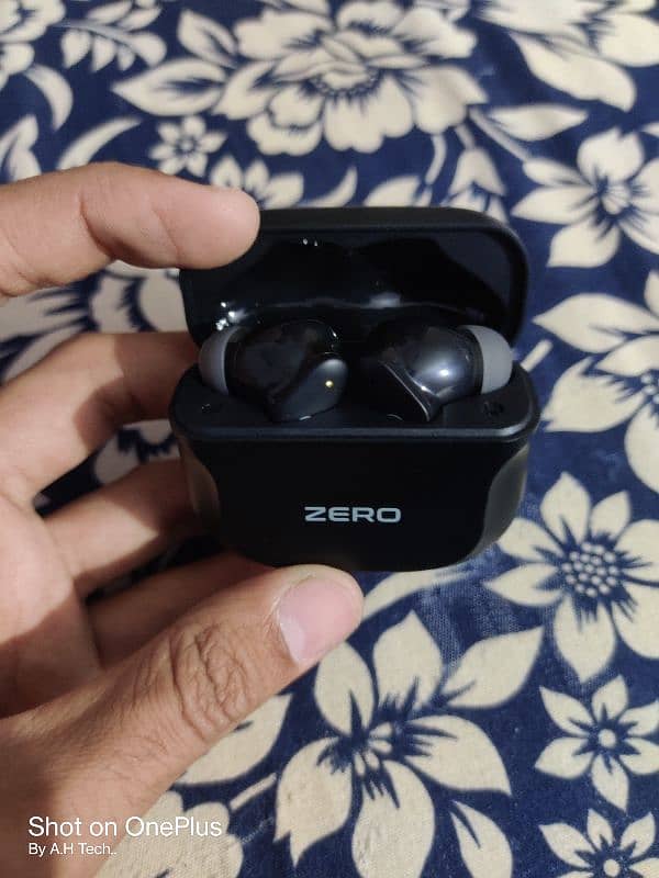 Zero Quantum zbuds just box open never use 5