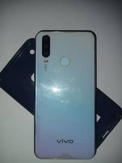 vivo y17 (6gb + 128gb) in very good condition 0