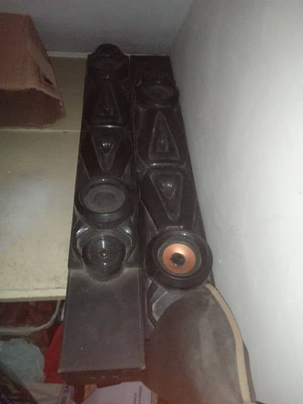 very nice woofer speakers 1