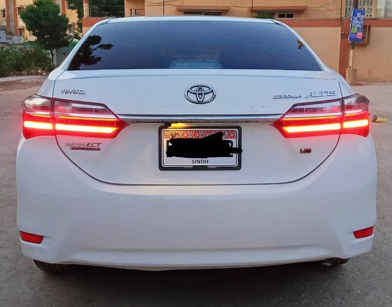 Toyota Corolla Altis 2018 3