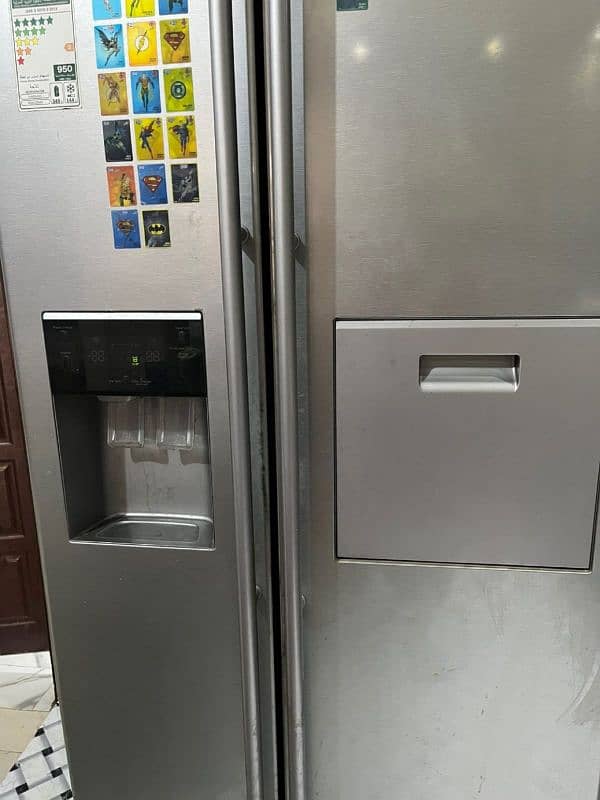 samsung refrigerator and water dispenser 0