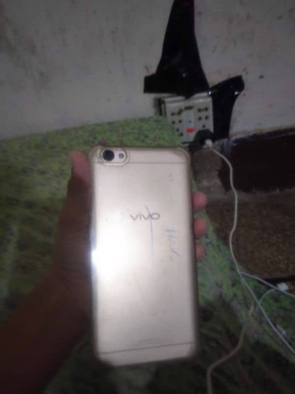 vivo y67 4 64 urgent sell i need money 1